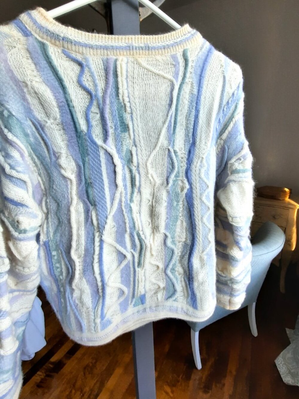 Purely Australian 100% Virgin Wool crew neck sweater - Picture 5 of 7